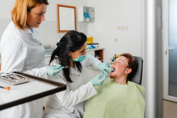 Best Dentist Open Late Near Me  in Springfield, MA